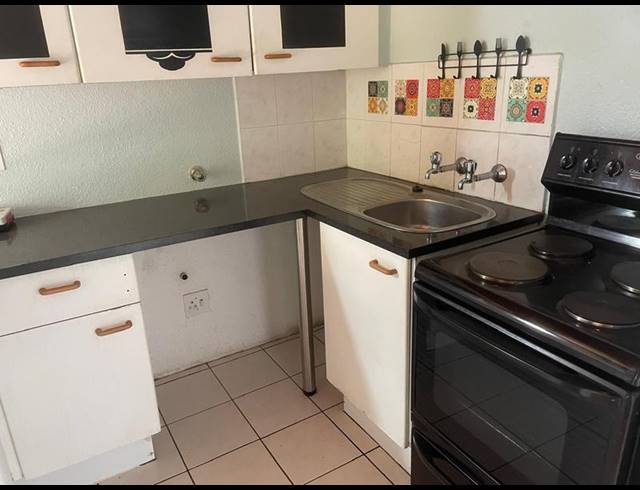 2 BEDROOM TOWNHOUSE FOR SALE IN EDEN GLEN